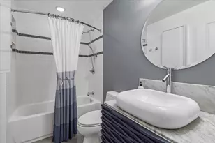 1225 W Morse Ave, Chicago, IL 60626 - Photo 11