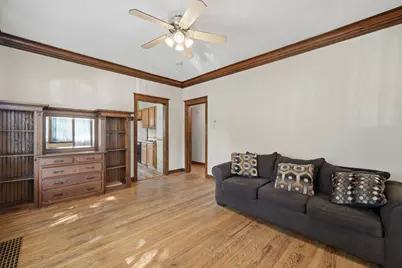 5258 W Dakin Avenue, Chicago, IL 60641 - Photo 7