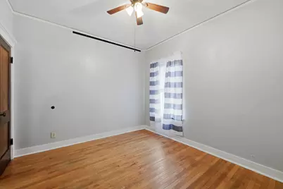 5258 W Dakin Avenue, Chicago, IL 60641 - Photo 11