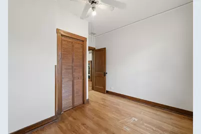 5258 W Dakin Avenue, Chicago, IL 60641 - Photo 23