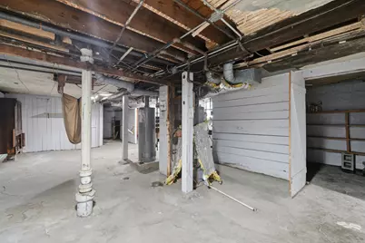 5258 W Dakin Avenue, Chicago, IL 60641 - Photo 31