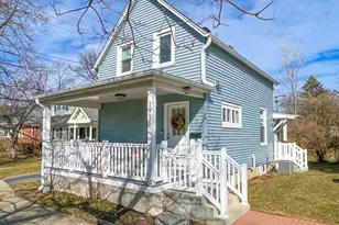 1910 Elmwood Ave, Wilmette, IL 60091 - Photo 1