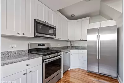 1910 Elmwood Avenue, Wilmette, IL 60091 - Photo 5