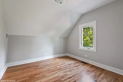 1910 Elmwood Avenue, Wilmette, IL 60091 - Photo 11
