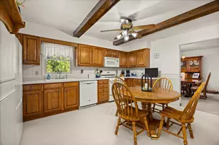 1504 Fulton St, Streator, IL 61364 - Photo 11