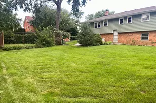8041 W 91st St, Hickory Hills, IL 60457 - Photo 25