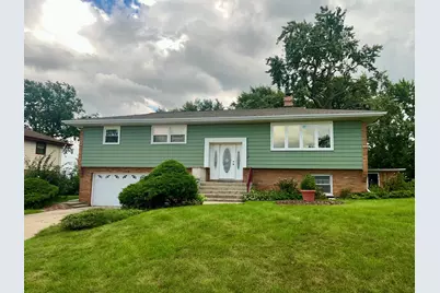8041 W 91st Street, Hickory Hills, IL 60457 - Photo 1