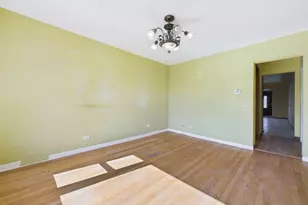 2716 N 75th Ct, Elmwood Park, IL 60707 - Photo 5