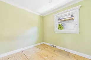 2716 N 75th Ct, Elmwood Park, IL 60707 - Photo 15