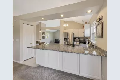 7323 Grandview Court #7323, Carpentersville, IL 60110 - Photo 9