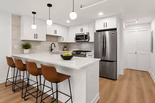 2601 N California Ave, Chicago, IL 60647 - Photo 3