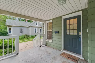 511 W Columbia Avenue, Champaign, IL 61820 - Photo 3