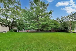 427 W Helen Rd, Palatine, IL 60067 - Photo 25