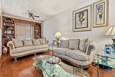 7021 S Cregier Avenue, Chicago, IL 60649 - Photo 7