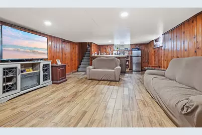 7021 S Cregier Avenue, Chicago, IL 60649 - Photo 17