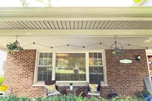 1039 Garfield Ave, Libertyville, IL 60048 - Photo 3