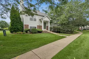 271 Holiday Ln, Hainesville, IL 60073 - Photo 1