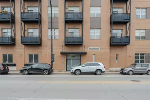 2915 N Clybourn Ave, Chicago, IL 60618 - Photo 1