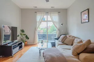 2915 N Clybourn Ave, Chicago, IL 60618 - Photo 17
