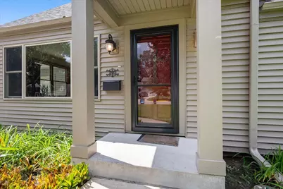 207 S Randall Road, Aurora, IL 60506 - Photo 3