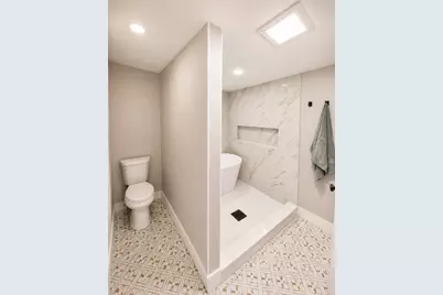 7611 S Ridgeland Avenue, Chicago, IL 60649 - Photo 13