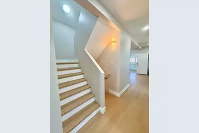 7611 S Ridgeland Avenue, Chicago, IL 60649 - Photo 9