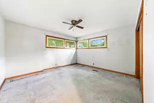 914 Murphy Dr, Joliet, IL 60435 - Photo 3