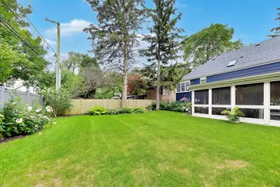 9439 Lincolnwood Drive, Evanston, IL 60203 - Photo 31