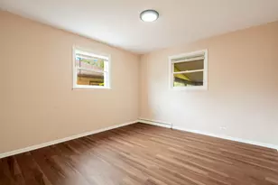 1539 Victoria Ave, North Chicago, IL 60064 - Photo 9