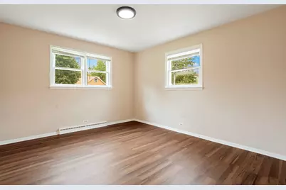 1539 Victoria Avenue, North Chicago, IL 60064 - Photo 11