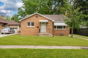 1539 Victoria Ave, North Chicago, IL 60064 - Photo 1