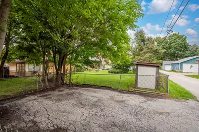 1539 Victoria Avenue, North Chicago, IL 60064 - Photo 23