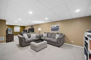 2105 Bent Tree Dr, Geneva, IL 60134 - Photo 17