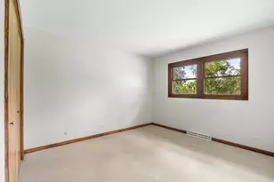 110 Birch Ave, Lake Bluff, IL 60044 - Photo 13