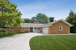2865 Leanne Ct, Northbrook, IL 60062 - Photo 1