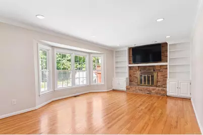 1527 Abbotsford Drive, Naperville, IL 60563 - Photo 5