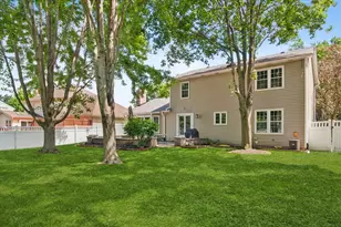 1527 Abbotsford Dr, Naperville, IL 60563 - Photo 15