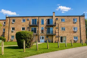 171 W Elk Trail, Carol Stream, IL 60188 - Photo 1