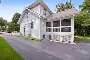 681 Western Ave, Glen Ellyn, IL 60137 - Photo 27