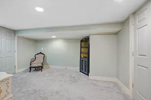 681 Western Ave, Glen Ellyn, IL 60137 - Photo 23