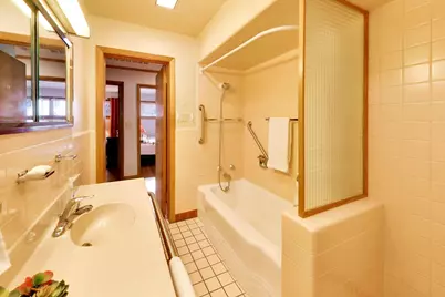 221 Ingleside Avenue, Aurora, IL 60506 - Photo 25
