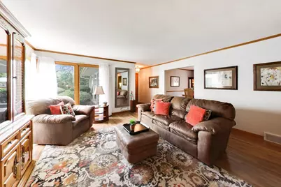 221 Ingleside Avenue, Aurora, IL 60506 - Photo 7