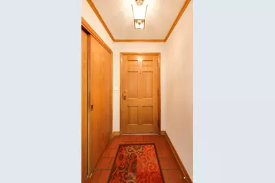 221 Ingleside Avenue, Aurora, IL 60506 - Photo 5