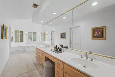8763 Carlisle Court, Darien, IL 60561 - Photo 23
