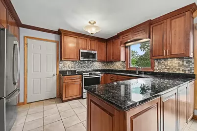 750 Dunham Lane, Bolingbrook, IL 60440 - Photo 9
