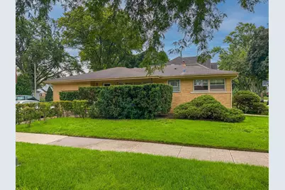 2105 E Kensington Road, Arlington Heights, IL 60004 - Photo 3