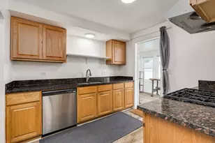 640 W 44th St, Chicago, IL 60609 - Photo 13