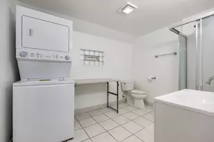 640 W 44th St, Chicago, IL 60609 - Photo 21