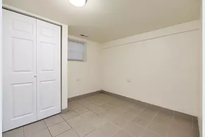 640 W 44th Street, Chicago, IL 60609 - Photo 33