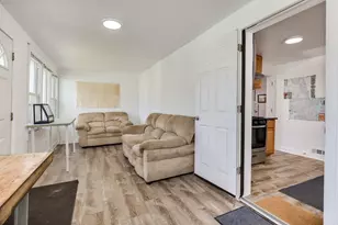 640 W 44th St, Chicago, IL 60609 - Photo 17